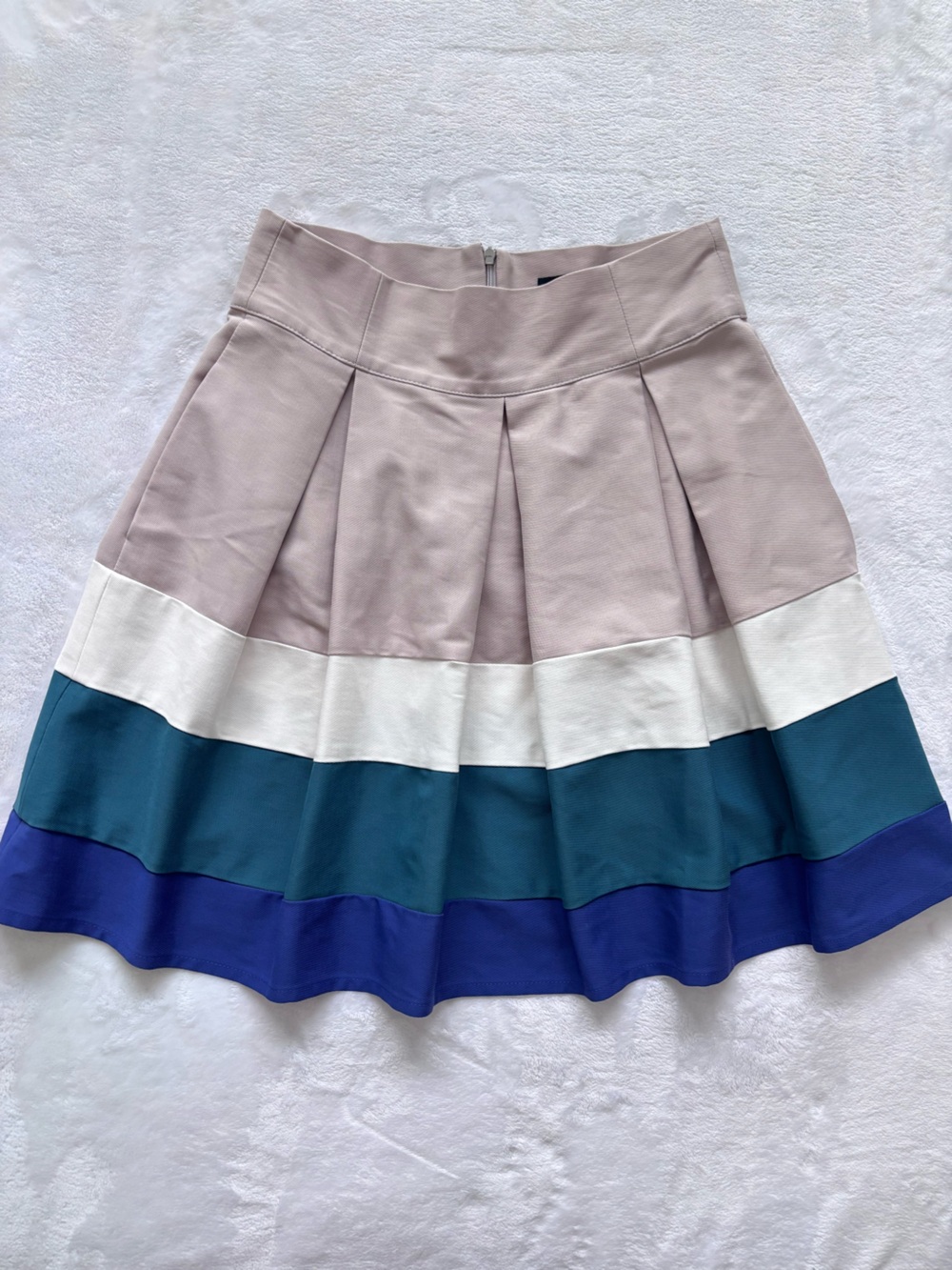 ZARA BASICS Colorblock Pleated High-Rise Mini Skirt--NEW--M